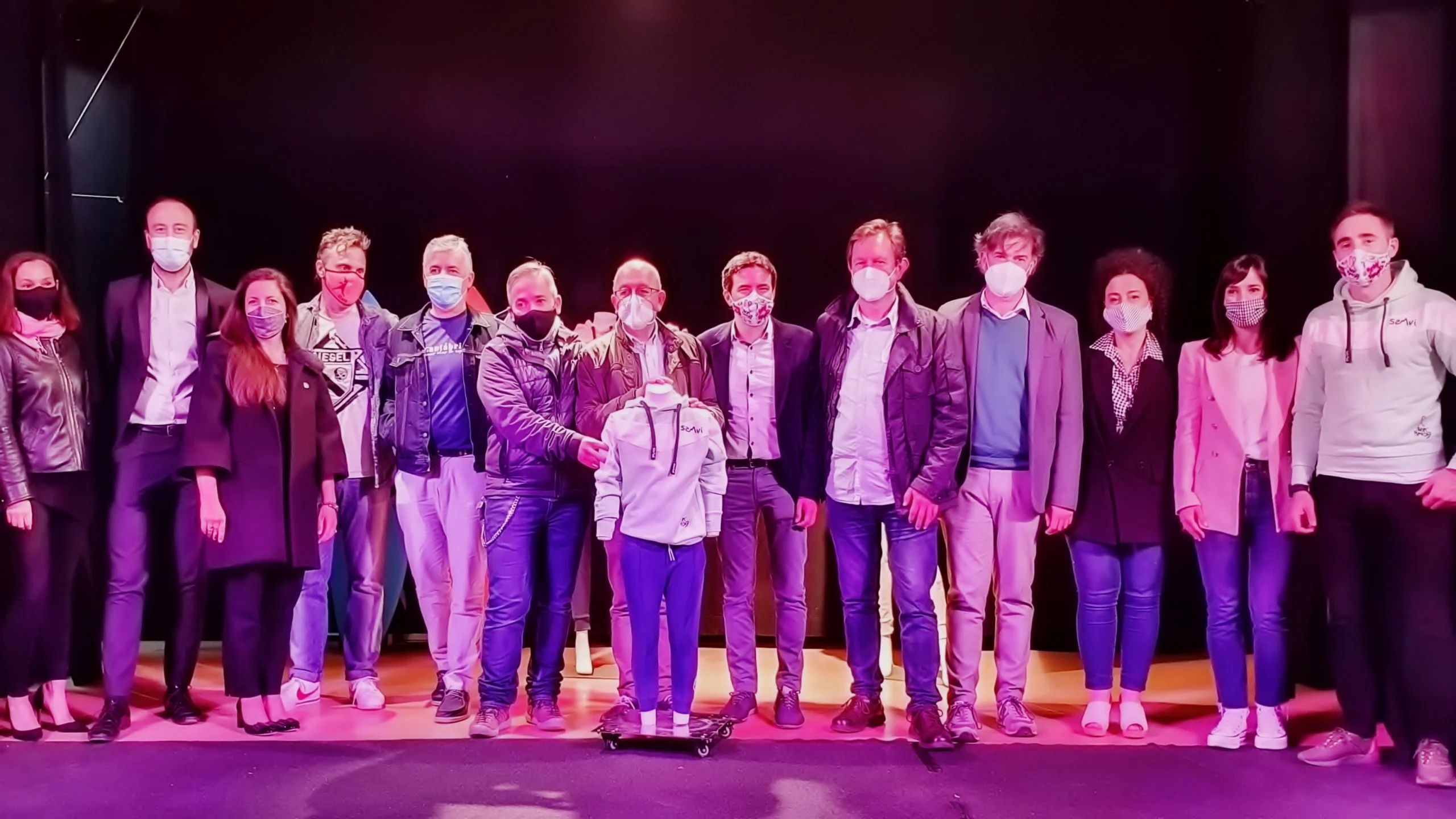 Sudadera Solidaria Rosa Navidad Sanvi Surf 2